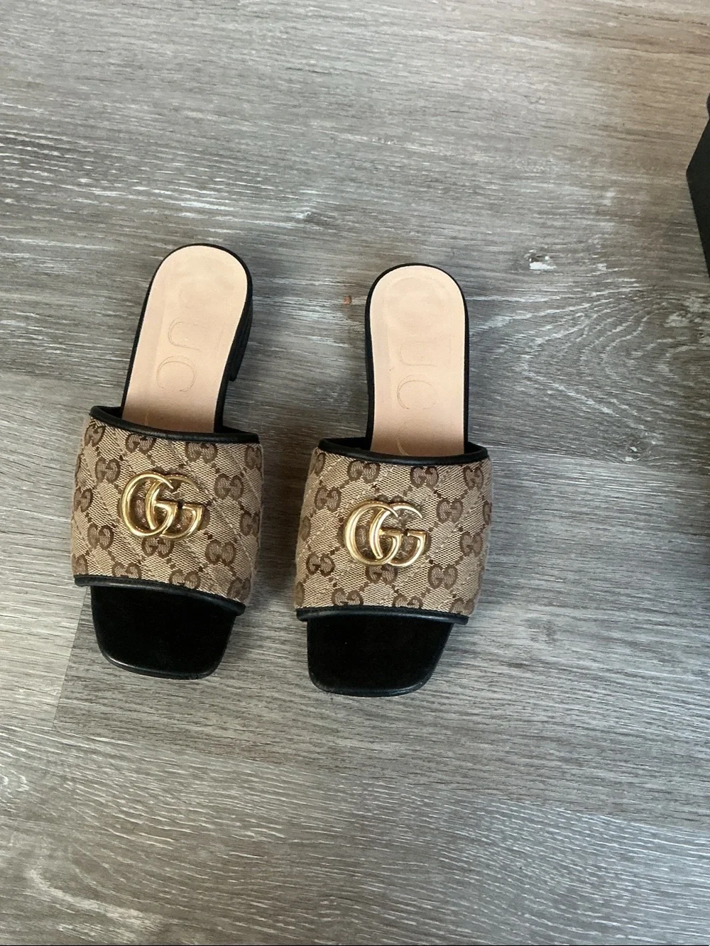 Authentic Gucci Beige Brown GG Canvas Slide Mules with Gold Double G - Picture 3 of 7